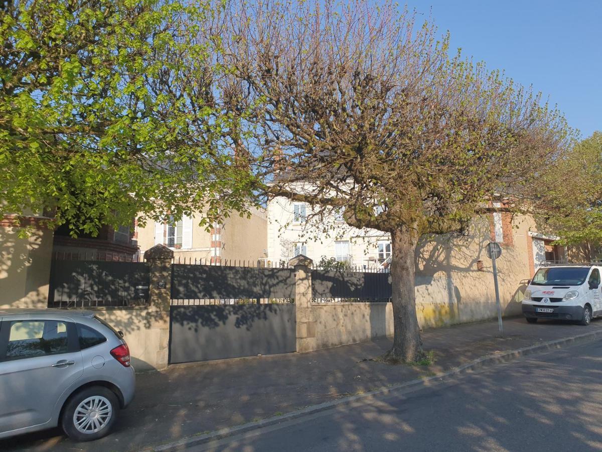 La Grange Apartment Gien Exterior photo